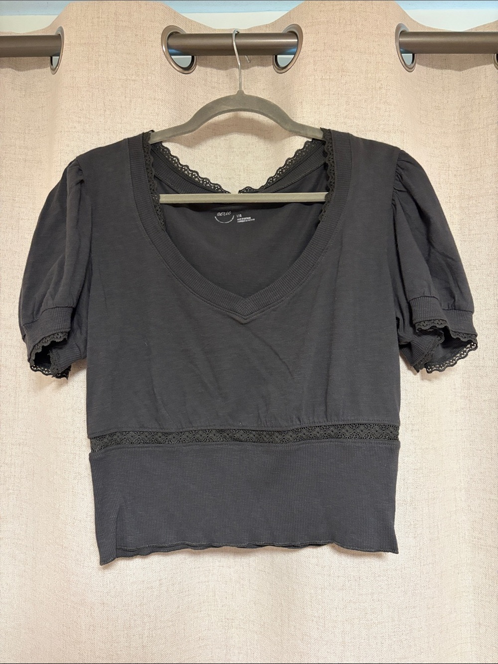 aerie Black Lace-Trim V-Neck Crop Top